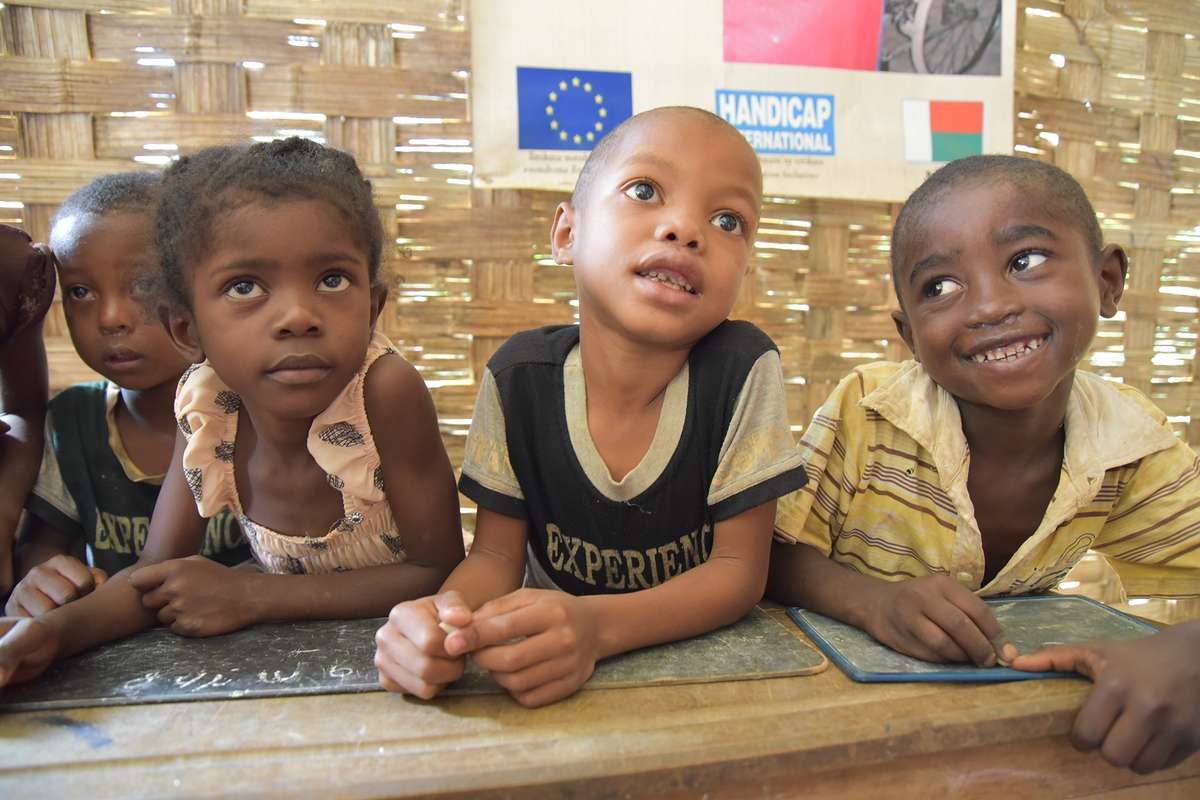 115 fauteuils roulants pour des enfants à Madagascar !