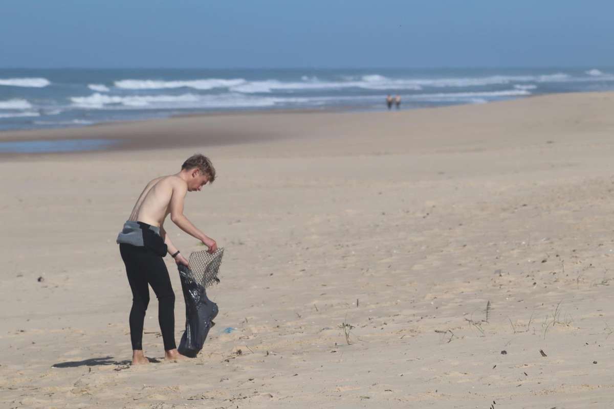 Nettoyons 8500 m2 de plages pour lutter contre la pollution des océans !