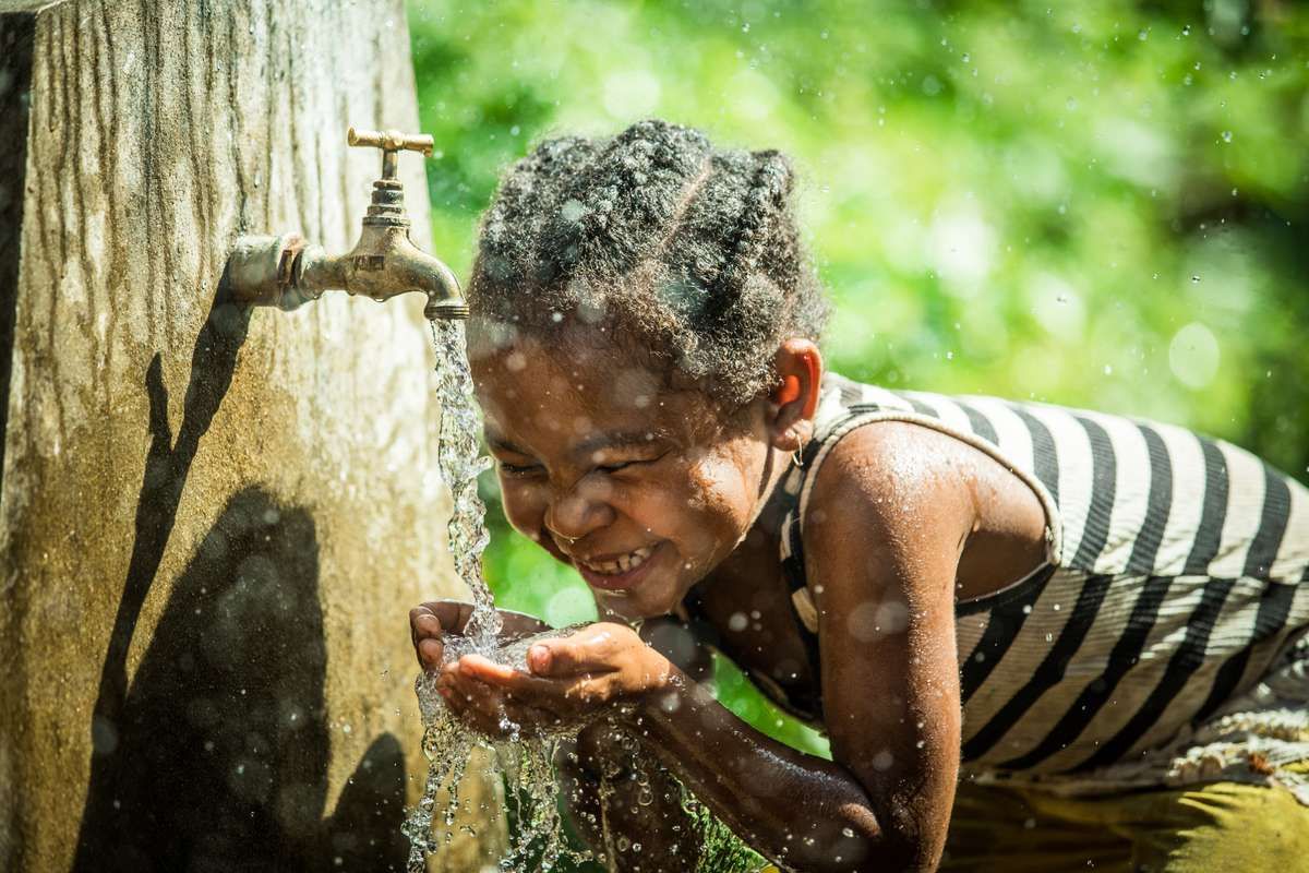 Finançons 25 pompes à eau dans les villages de Madagascar pour améliorer la vie des enfants !