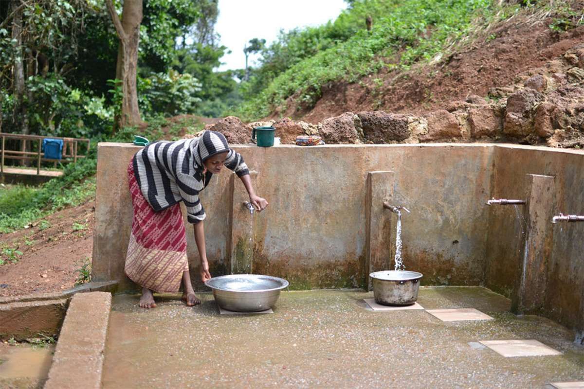 Construisons un réseau d'eau pour les réfugiés et les villageois de Gado !