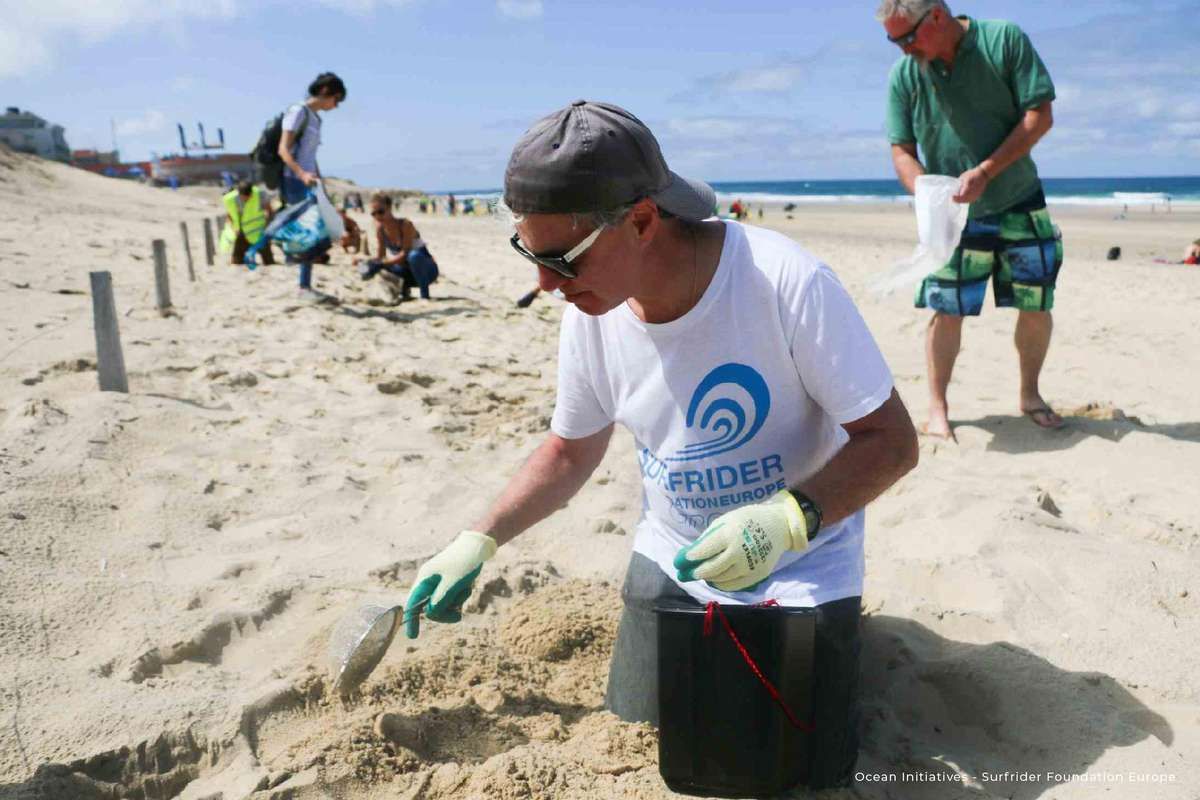 Participons à la protection de notre planète en nettoyant 30000m² de plage !