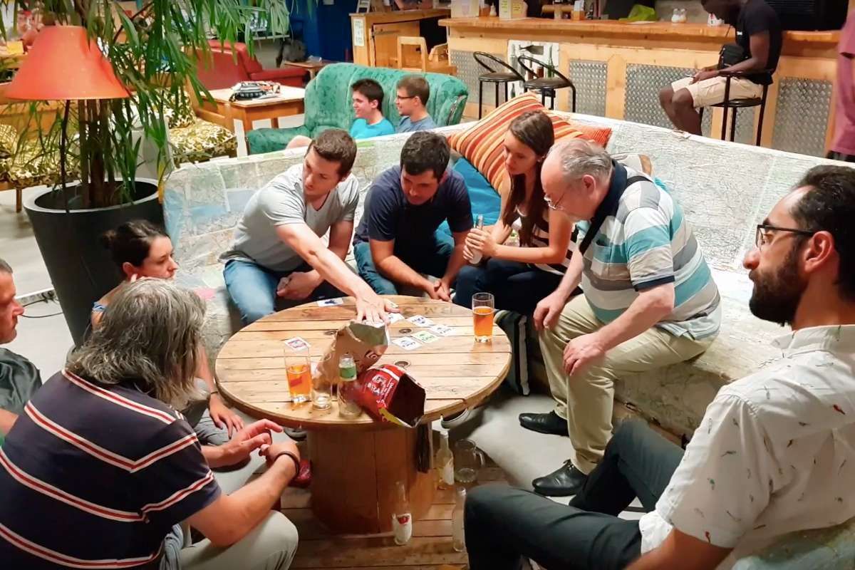 Créons du lien entre 100 anciens sans-abri et les riverains d’un même quartier grâce à des rencontres !