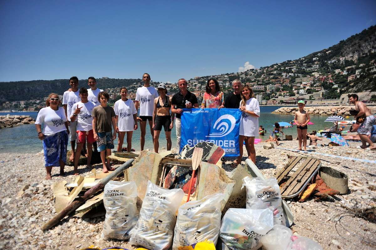Nettoyons 103 000 m² de plage pour lutter contre la pollution plastique !