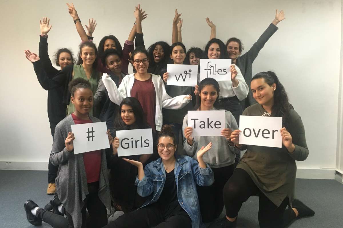 15 filles formées pour devenir des ambassadrices du numérique !